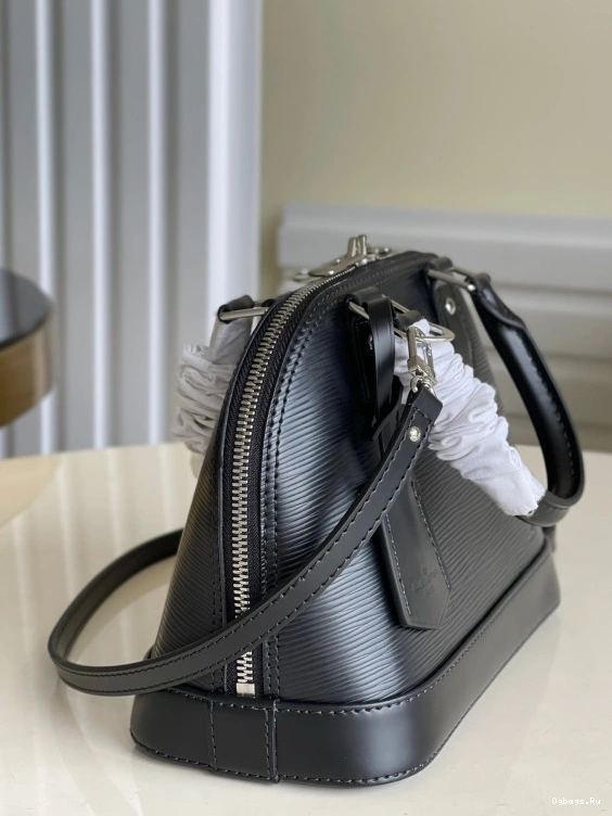 ALMA VUITTON LOUIS BB 0127